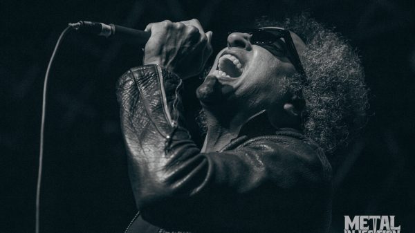 Metal-Allegiance-Shadows-and-strobes-MI-21